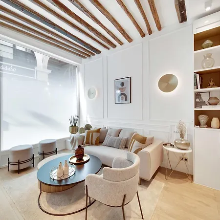 بيت للعطل Historical House In The Heart Of *