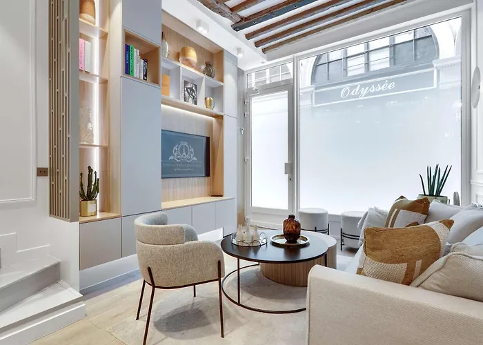 Historical House In The Heart Of بيت للعطل باريس