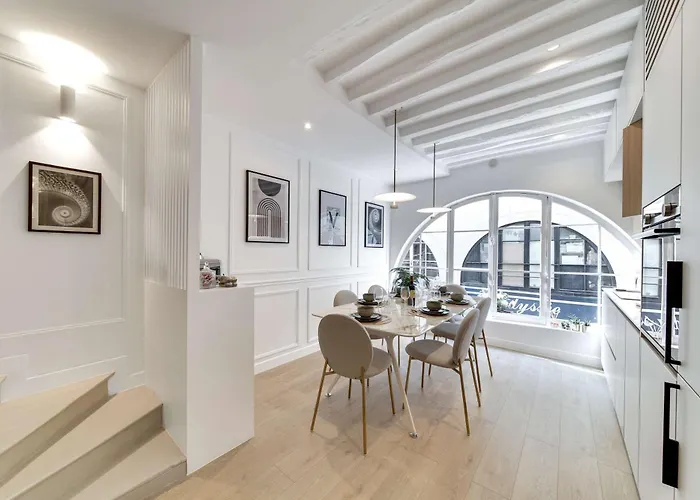 بيت للعطل Historical House In The Heart Of