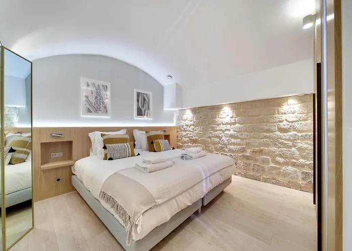 Historical House In The Heart Of *